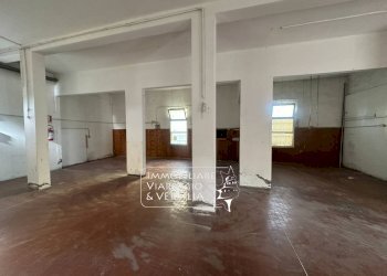 Foto 7 - Warehouse via Dante
 
128, Fucecchio - photo 7