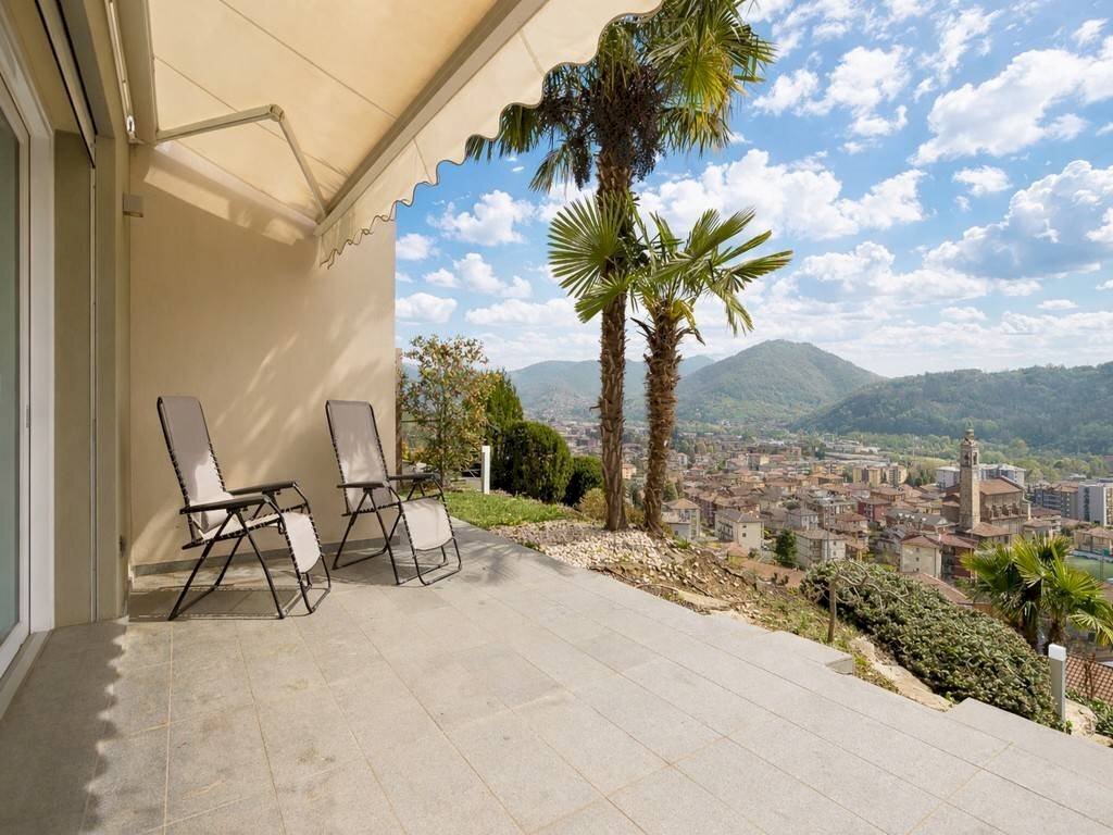 Veranda - Villa via Don E. Adami, 38, Alzano Lombardo - foto 2
