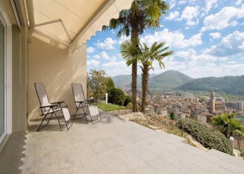 Veranda - Villa via Don E. Adami, 38, Alzano Lombardo - foto 2
