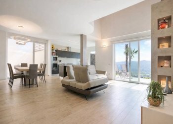 Salone - Villa via Don E. Adami, 38, Alzano Lombardo - foto 8