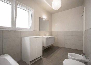 Bagno - Villa via Don E. Adami, 38, Alzano Lombardo - photo 22