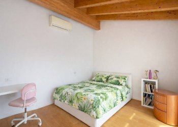 Camera da letto - Villa via Don E. Adami, 38, Alzano Lombardo - foto 27