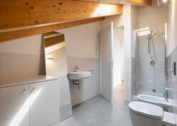 Bagno - Villa via Don E. Adami, 38, Alzano Lombardo - photo 30