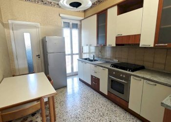 Cucina - Trilocale via Montanaro, 44, Torino (zona Barriera Milano) - foto 9