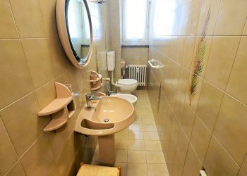 Bagno - Trilocale via Montanaro, 44, Torino (zona Barriera Milano) - foto 12