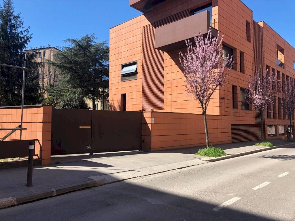 Zona - Box via Giovan Battista Melloni, Bologna (zona Costa Saragozza) - foto 1