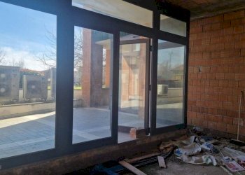 Interno palazzo - Negozio via Orlando Argentesi, Medicina - foto 4