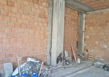 Stanza non arredata - Negozio via Orlando Argentesi, Medicina - foto 5