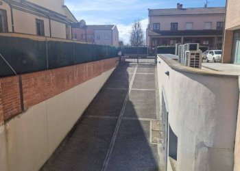 Cortile interno - Negozio via Orlando Argentesi, Medicina - foto 17