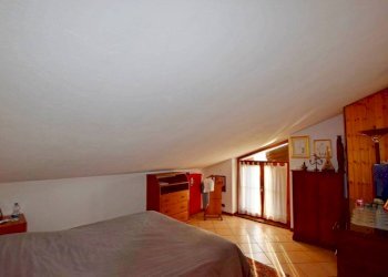 Camera da letto - Casa indipendente Mondovì - foto 30