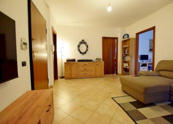 Salone - Quadrilocale via Giacomo Leopardi, Mondovì - foto 2