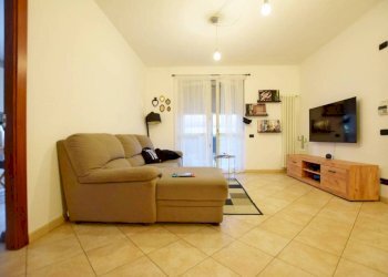 Salone - Quadrilocale via Giacomo Leopardi, Mondovì - foto 5