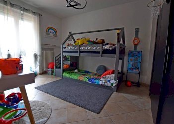 Camera da letto - Quadrilocale via Giacomo Leopardi, Mondovì - foto 11