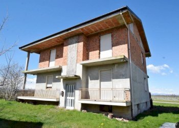 Facciata - Casa indipendente via Mondovì, 84F, Pianfei - foto 1
