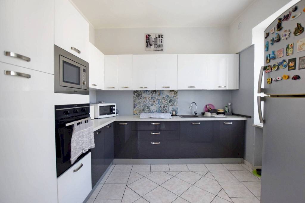 Cucina - Appartamento via Francesco Vigo, 9/B, Mondovì - foto 2