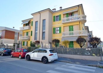Facciata - Appartamento via Francesco Vigo, 9/B, Mondovì - foto 1