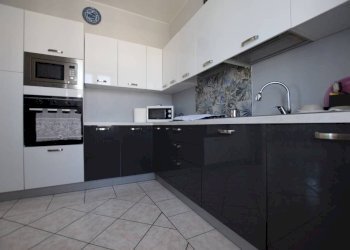 Cucina - Appartamento via Francesco Vigo, 9/B, Mondovì - foto 3