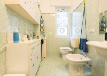 Bagno - Bilocale via Antonio Cei, Genova (zona Borgoratti) - foto 11