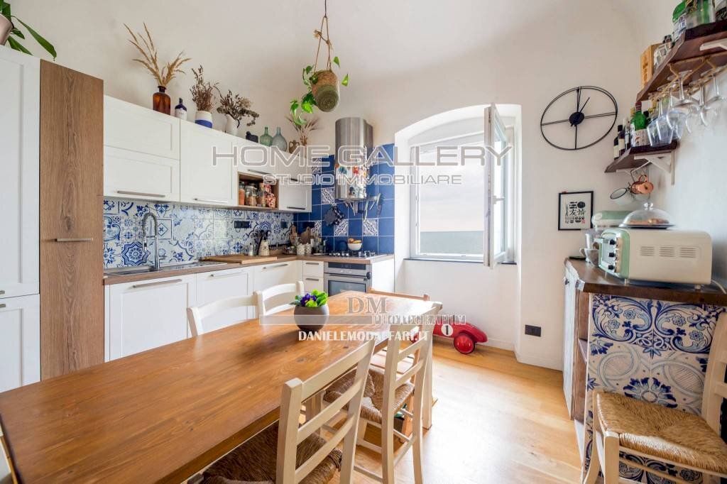 Cucina - Appartamento vico Pellegro Maruffo, 2, Genova (zona Voltri) - foto 3