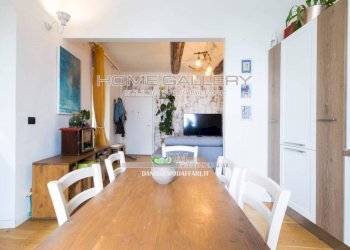 Salone - Appartamento vico Pellegro Maruffo, 2, Genova (zona Voltri) - foto 5