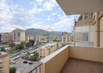 Foto 6 - Quadrilocale Piazzale Fratelli Sant'anna
 
9, Palermo - foto 6