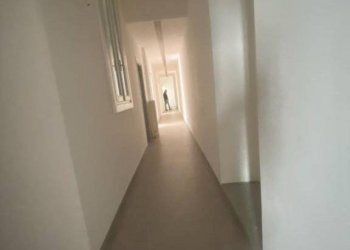 Corridoio - Appartamento via Spartaco, 10, Milano - foto 5