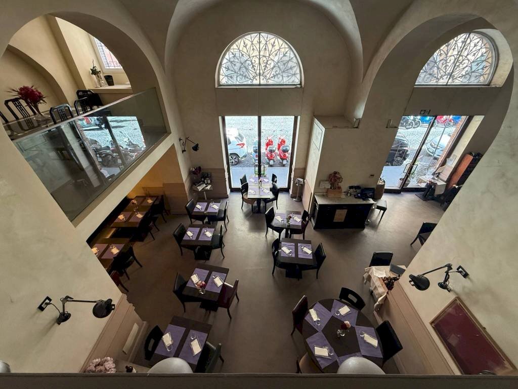 Interno non residenziale - Negozio via Aureliana, 40, Roma (zona Centro Storico) - foto 1