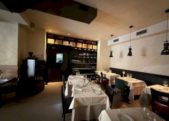 Interno non residenziale - Negozio via Aureliana, 40, Roma (zona Centro Storico) - foto 14