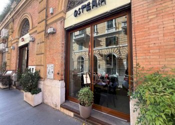 Facciata - Shop via Aureliana, 40, Roma (neighborhood Centro Storico) - photo 6