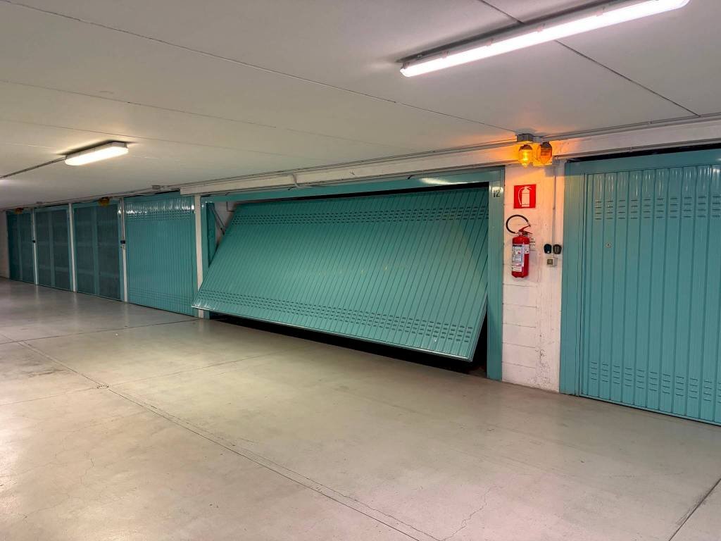 Box auto - Box via alla Stazione per Casella, 14, Genova (zona Castelletto) - foto 3