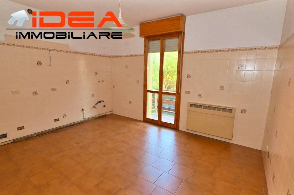 Salone - Villa a Schiera via Mavora, Castelfranco Emilia - foto 2