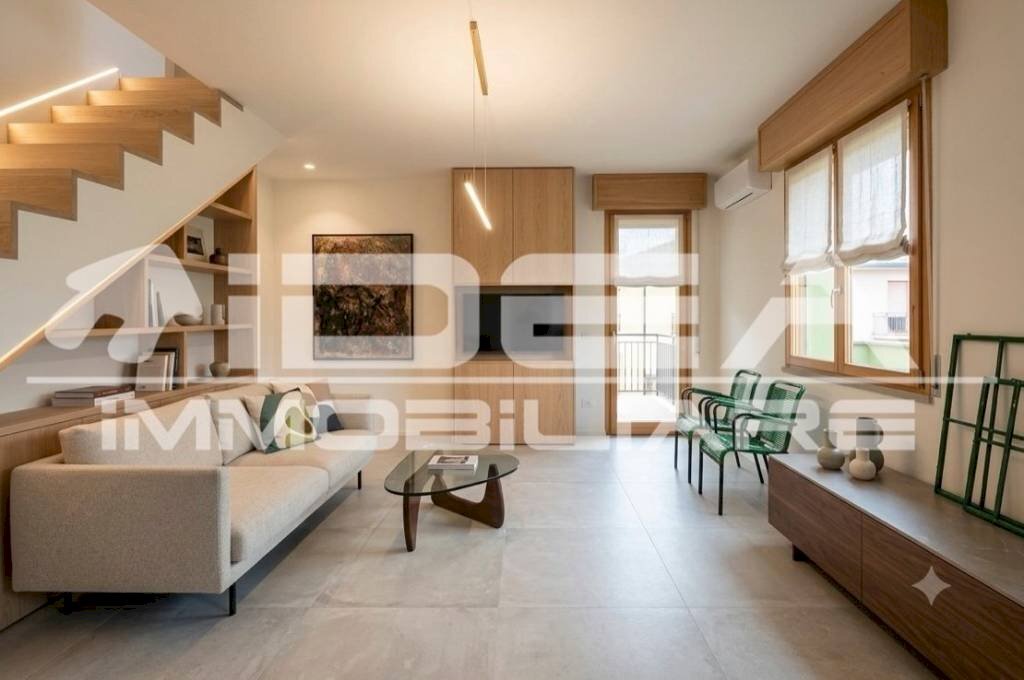 Soggiorno - Villa a Schiera via Mavora, Castelfranco Emilia - foto 1