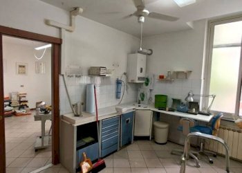 Interno non residenziale - Ufficio Genova (zona Sampierdarena) - foto 4