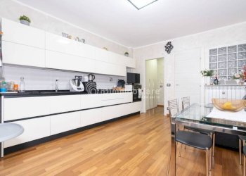 Cucina - Appartamento via Stati Uniti, 8, Borgaro Torinese - foto 1