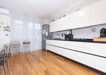 Cucina - Appartamento via Stati Uniti, 8, Borgaro Torinese - foto 2