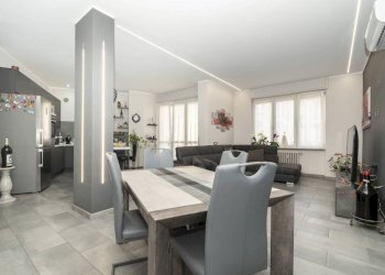 Salone - Appartamento via Reggio, 6, Torino (zona Aurora) - foto 3