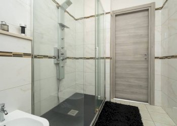 Bagno - Appartamento via Reggio, 6, Torino (zona Aurora) - foto 11