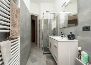 Bagno - Appartamento via Reggio, 6, Torino (zona Aurora) - foto 14