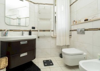 Bagno - Appartamento via Reggio, 6, Torino (zona Aurora) - foto 33