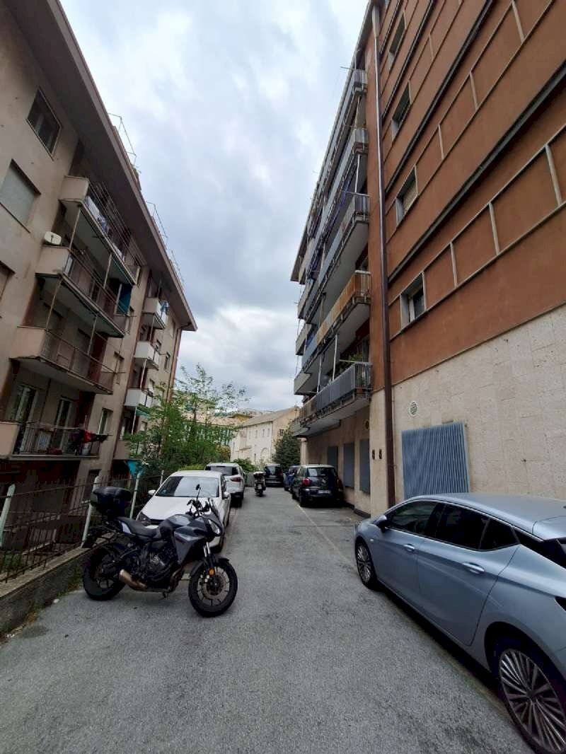 whatsapp image 2026-04-14 at 16.50.51 - Posto Auto via Lagustena, Genova (zona San Martino) - foto 1