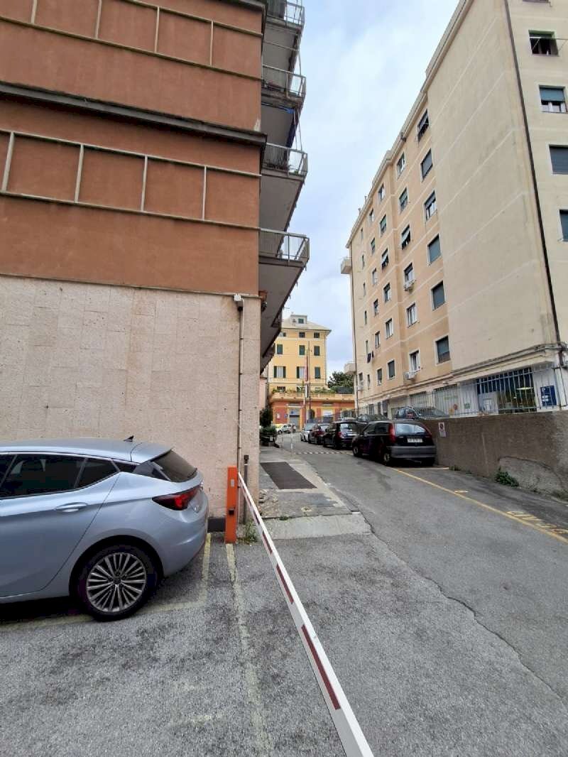 whatsapp image 2026-04-14 at 16.50.52 - Posto Auto via Lagustena, Genova (zona San Martino) - foto 2