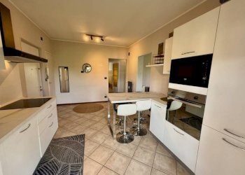 Cucina - Quadrilocale via Magliazza, 8, Vigliano Biellese - foto 1