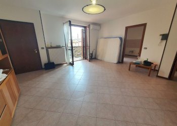 soggiorno - Appartamento via Vittorio Emanuele, Dovera - foto 4