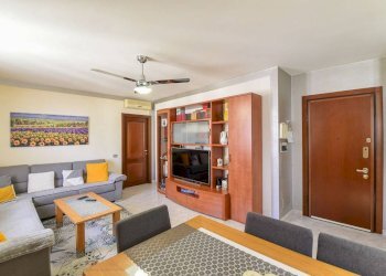 Salone - Trilocale via Umberto I, 9, Renate - foto 9