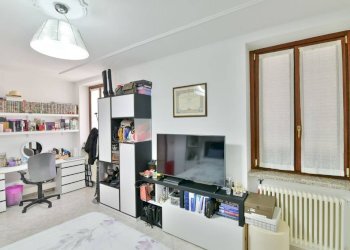 Camera da letto - Trilocale via Umberto I, 9, Renate - foto 20