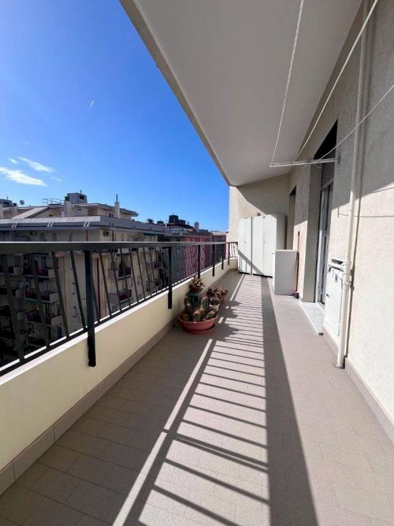 Terrazzo - Trilocale via Francesco Ravaschio, 61, Genova (zona Sestri Ponente) - foto 2