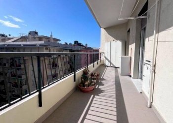 Terrazzo - Trilocale via Francesco Ravaschio, 61, Genova (zona Sestri Ponente) - foto 2