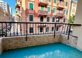 Terrazzo - Trilocale via Francesco Ravaschio, 61, Genova (zona Sestri Ponente) - foto 3