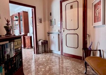 Ingresso - Trilocale via Francesco Ravaschio, 61, Genova (zona Sestri Ponente) - foto 5