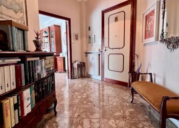 Ingresso - Trilocale via Francesco Ravaschio, 61, Genova (zona Sestri Ponente) - foto 6